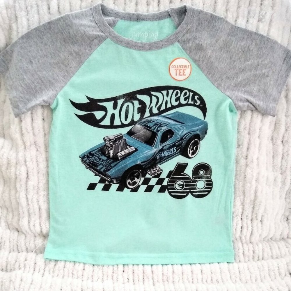 New Hot Wheels Graphic Collectable Short Sleeve T-Shirt Boy's size 7